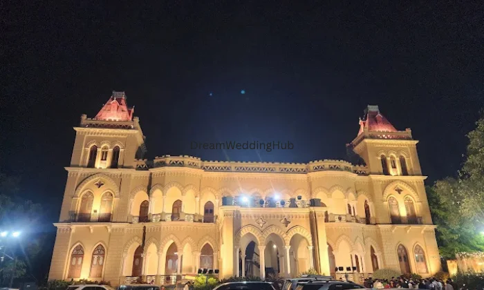 Le Palais Royal and Crown Villa Gardens